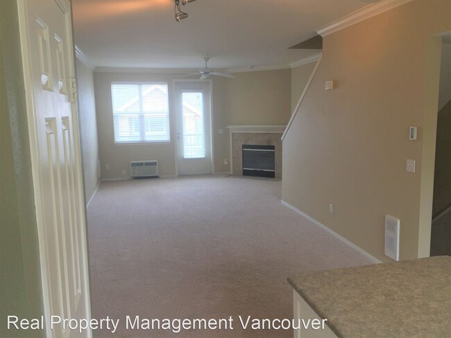 Building Photo - 802 SE Fairwinds Loop