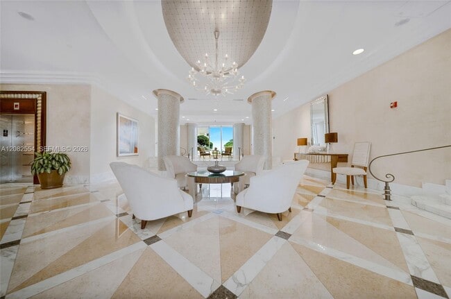 Building Photo - 6917 Collins Ave