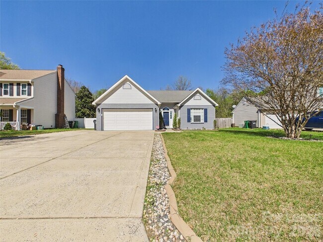 Building Photo - 14133 Walkers Crossing Dr