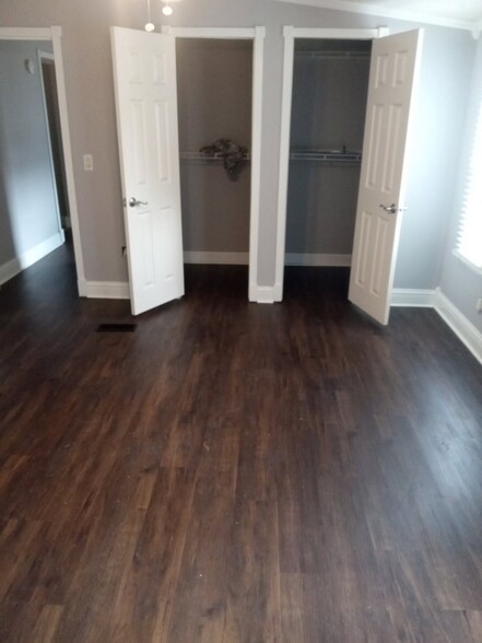 Building Photo - 881 Whaler Pl