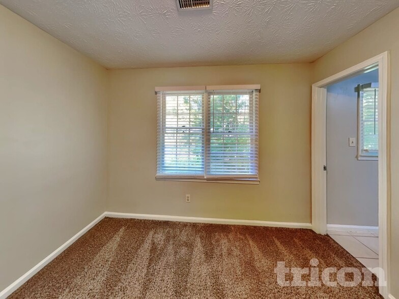 Building Photo - 1029 Peace Dr