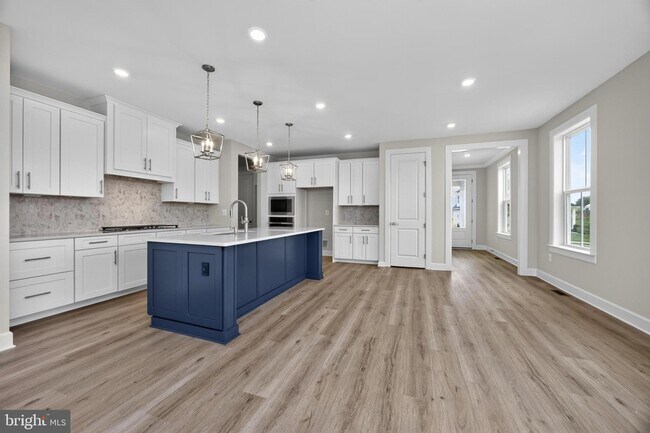 Building Photo - 1422 Gilray Dr