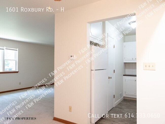Building Photo - 1601 Roxbury Rd