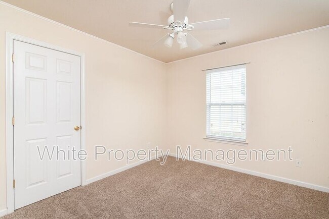 Building Photo - 2836 Oasis Ln