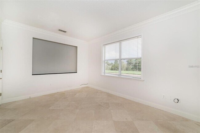 Building Photo - 10124 Malpas Point