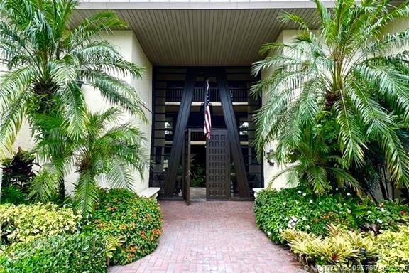 Building Photo - 1800 SE St Lucie Blvd