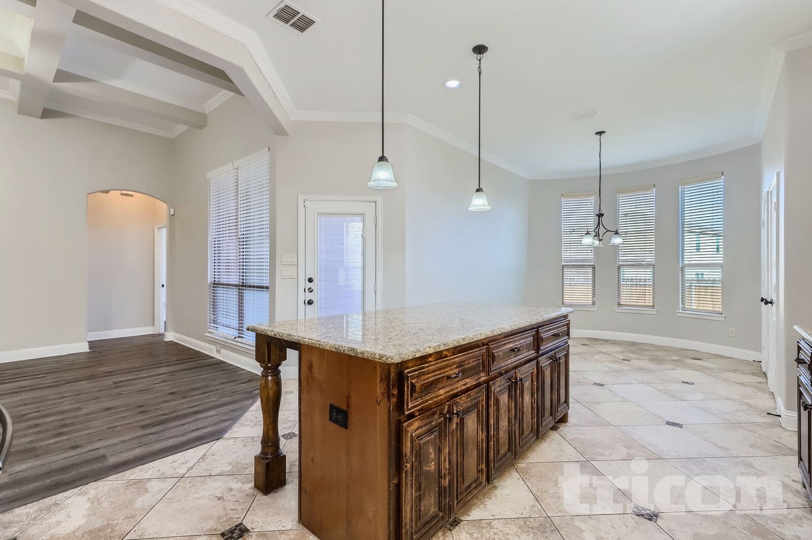 Building Photo - 3016 Rocking Hills Trail