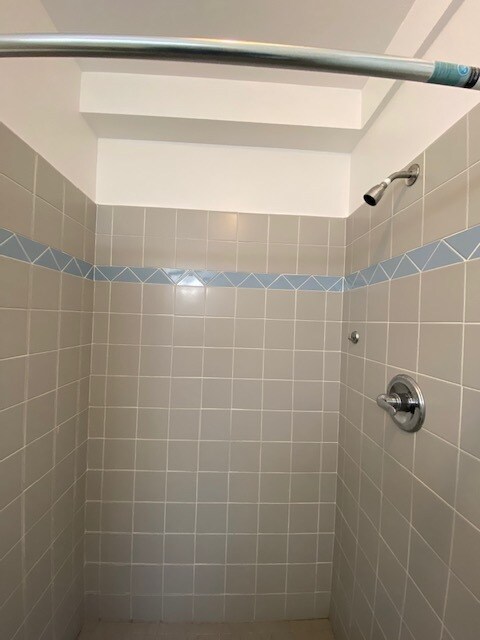 Building Photo - 524 Columbus Ave