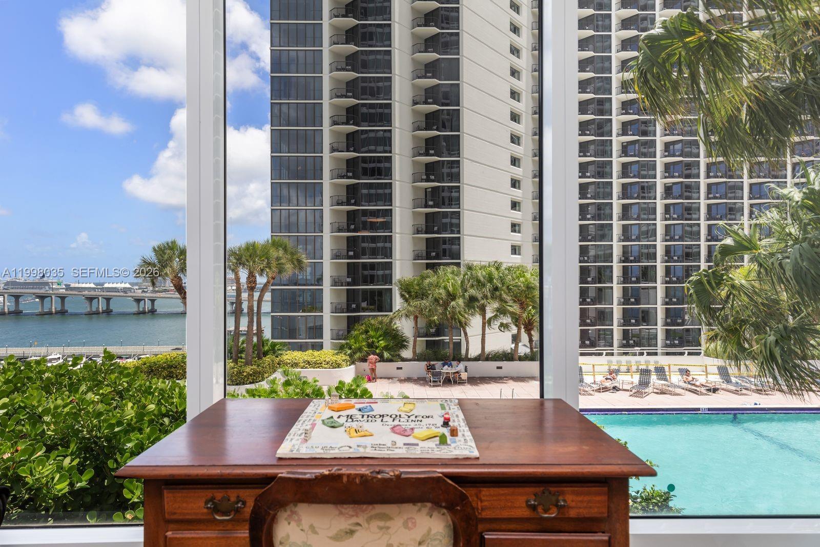 Building Photo - 1717 N Bayshore Dr