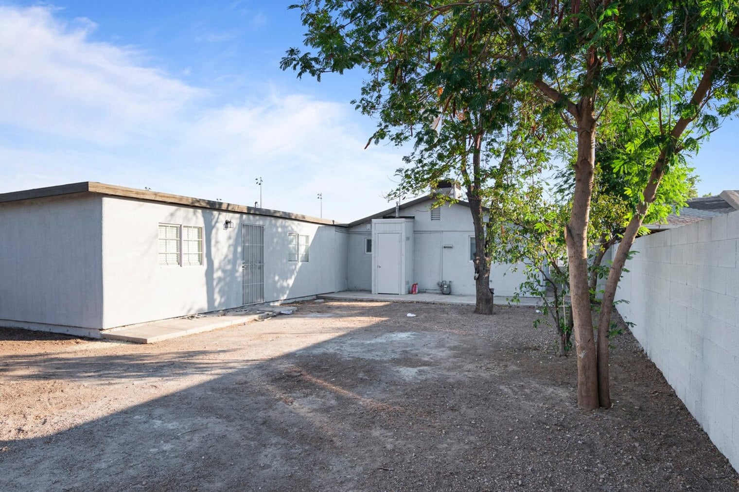 Building Photo - 4010 W Sherman St