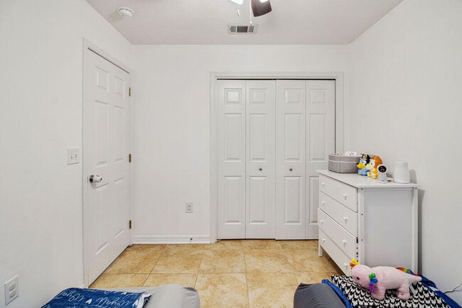 Building Photo - 289 Dahlquist Dr