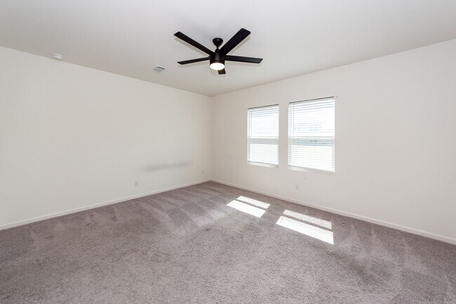 Building Photo - 713 Pisces Ln
