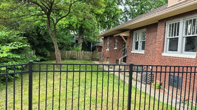 Building Photo - 5309 Hill St