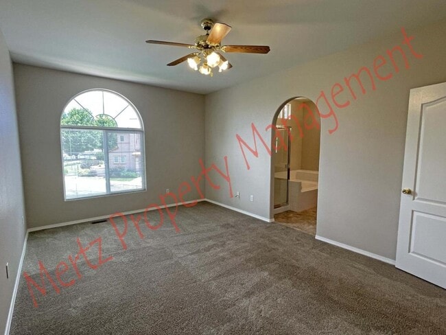 Building Photo - 7166 Sand Crest Vw