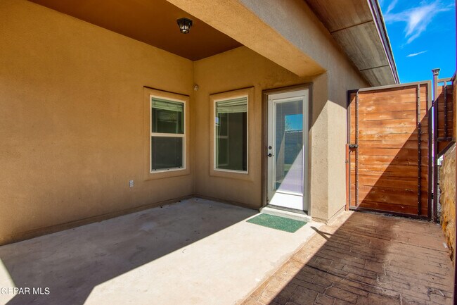 Building Photo - 13602 Gatton St