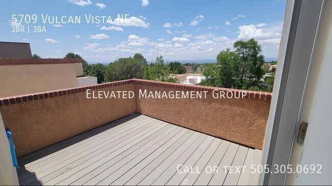 Building Photo - City and Mountain Views! The Aerie at High...