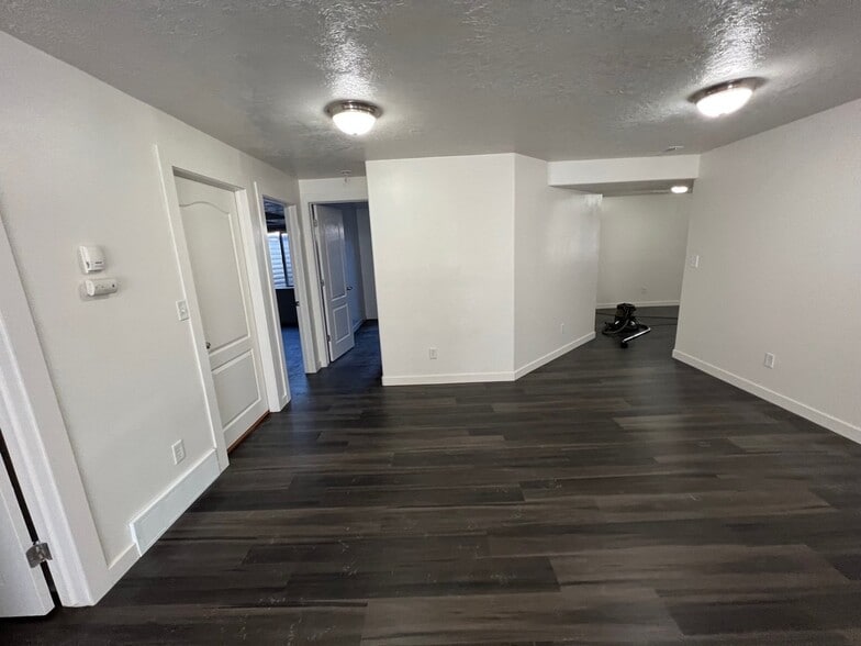 Building Photo - 3507 Bay Ct