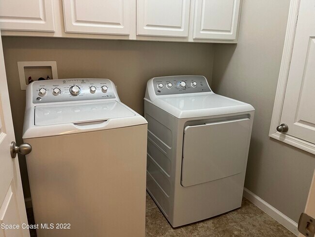 Building Photo - 2970 Louetta Cir