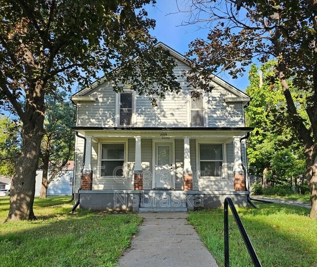 Primary Photo - 1809 N 33rd St