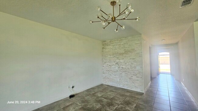 Building Photo - 12354 Arabella Dr