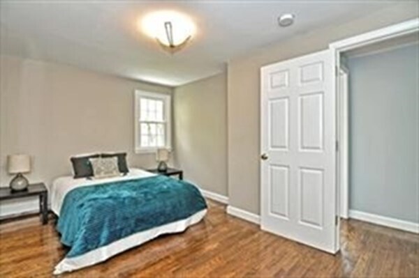 Building Photo - 16 Oak Hill Rd