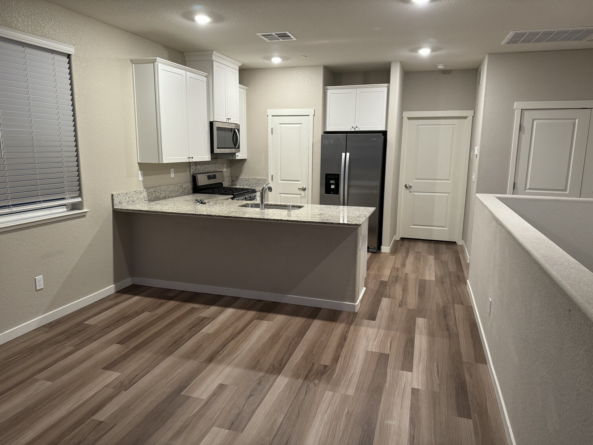 Building Photo - 4097 Southampton St