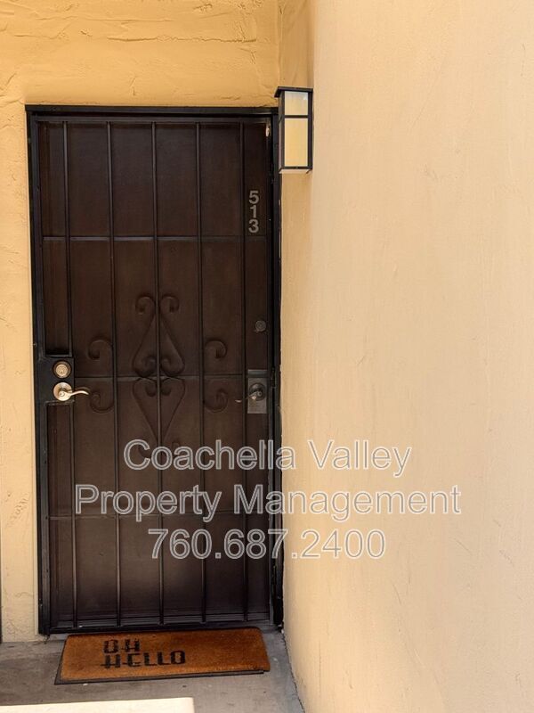 Building Photo - 1655 E Palm Canyon Dr