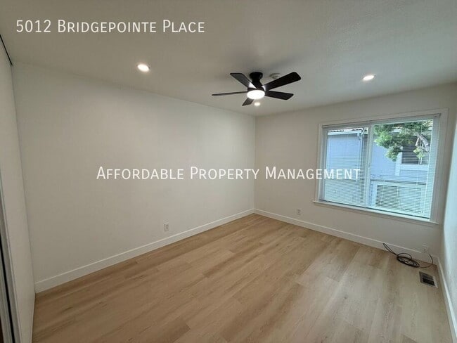 Building Photo - 5012 Bridgepointe Pl