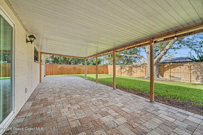 Building Photo - 855 Montego Bay Dr S