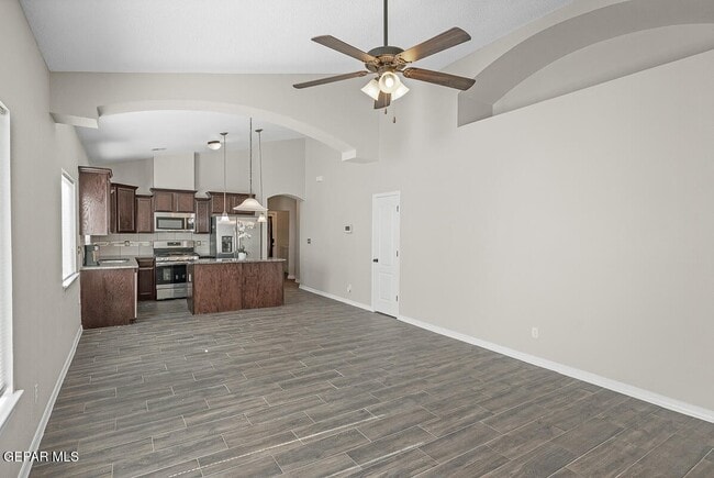 Building Photo - 14349 Tobe Davis Dr