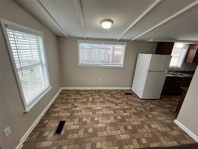 Building Photo - 2442 SE 14th St