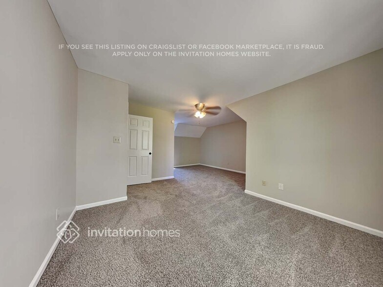 Building Photo - 2124 Colony Hill Dr