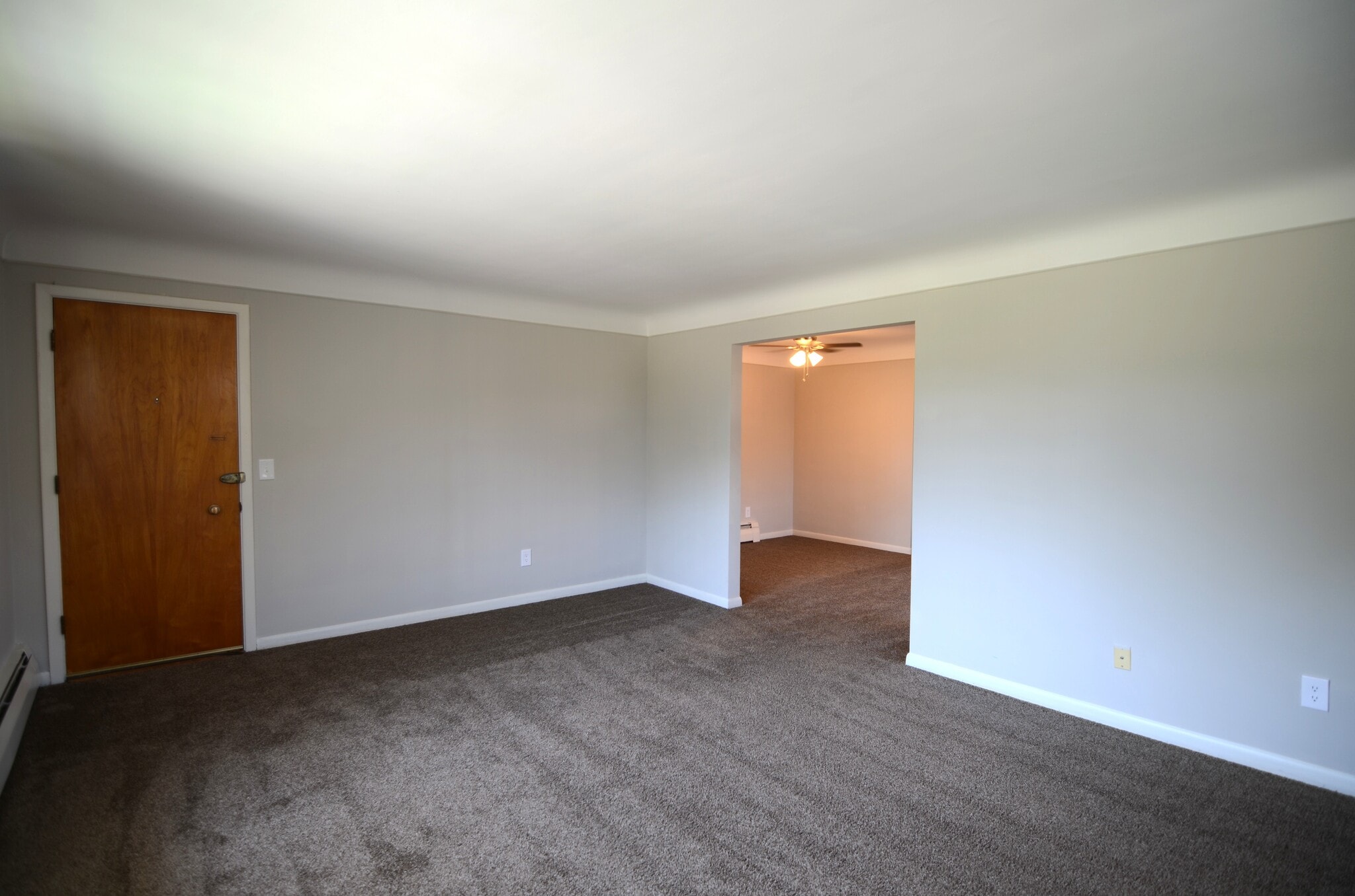 Building Photo - 3230 Blueacres Dr