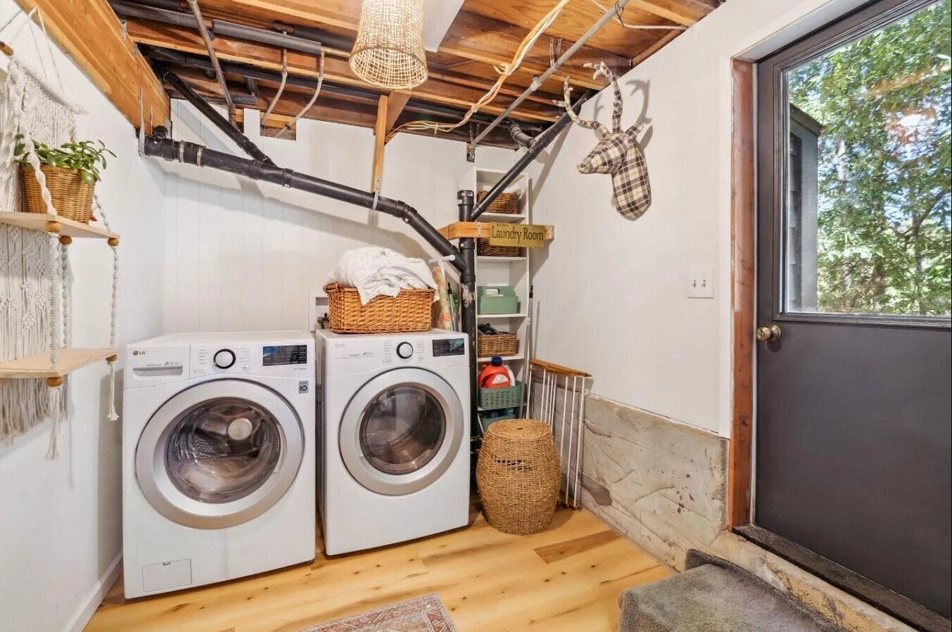 Building Photo - 1155 Fanning Grade