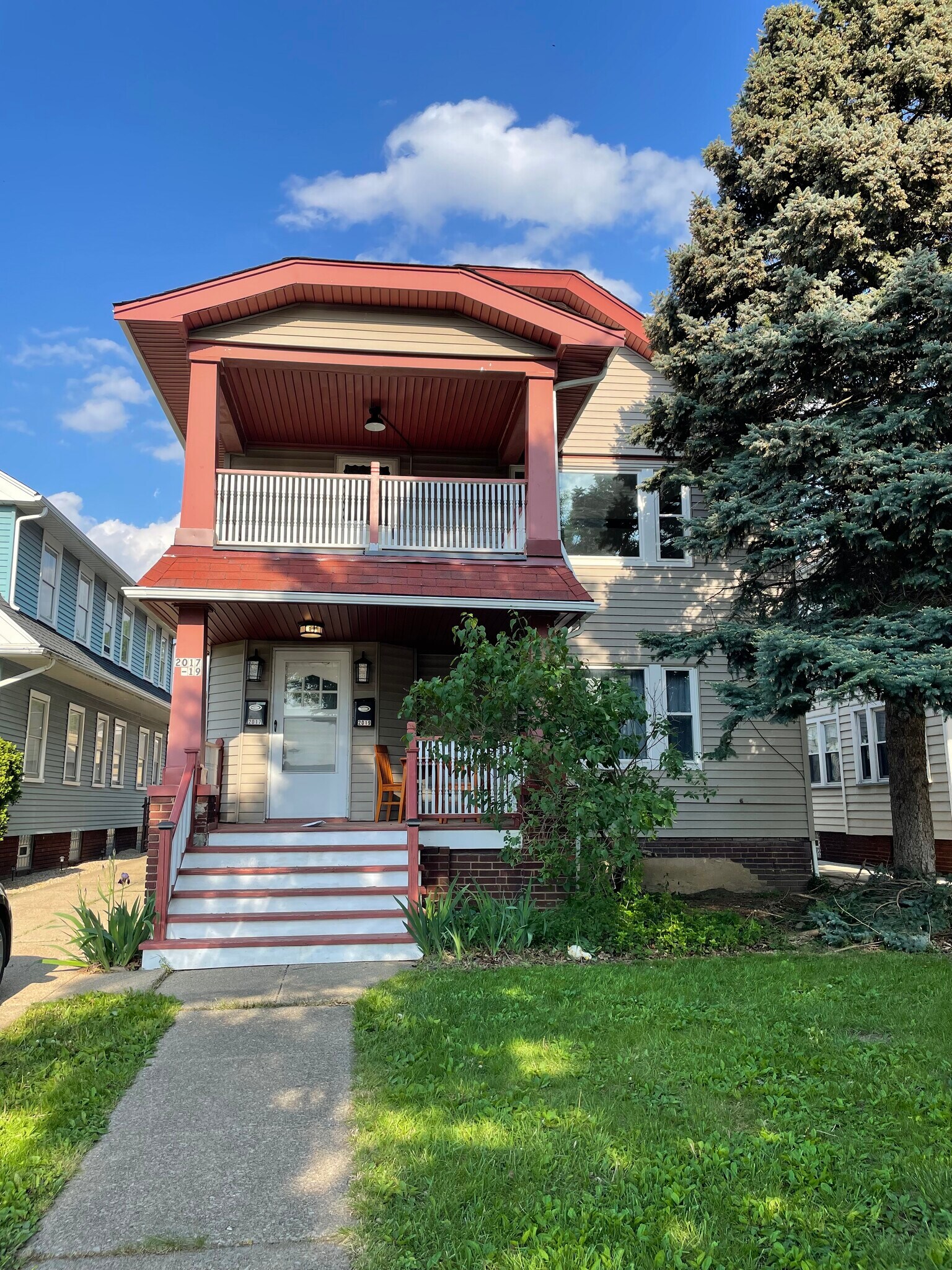 Building Photo - 2017 Lincoln Ave