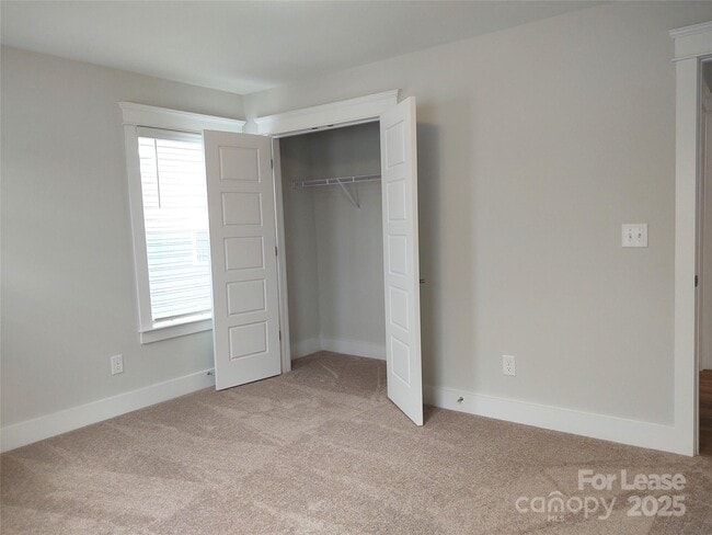 Building Photo - 4013 Belle Landing Rd
