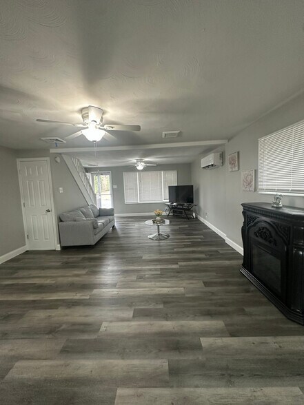 Building Photo - 2922 Pittston Ave