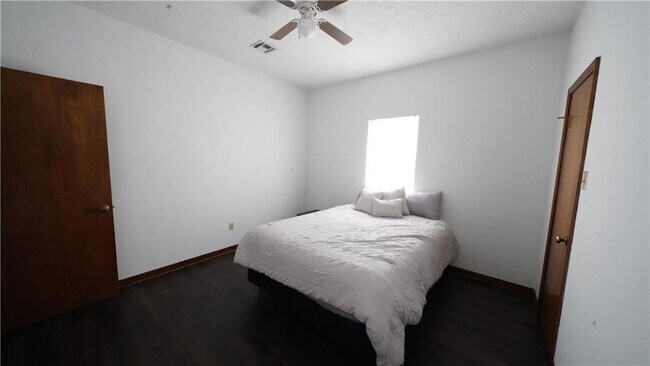 Building Photo - 155 Villere Dr