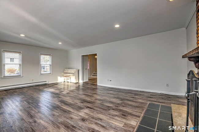 Building Photo - 5160 Madison Ave