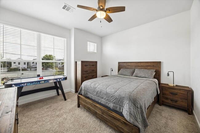 Building Photo - 311 Sikes St