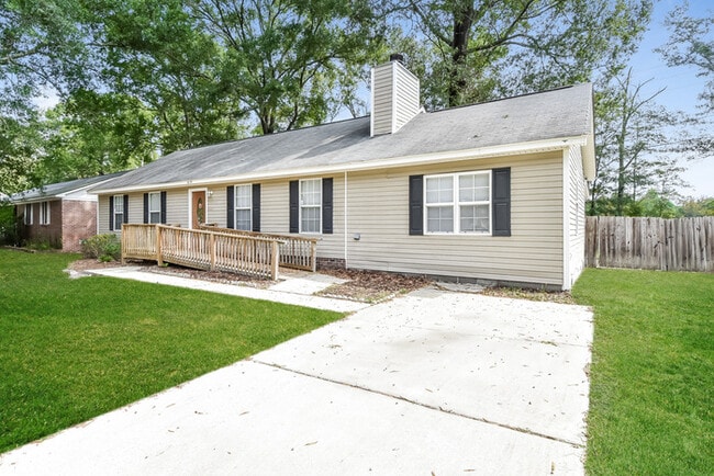 Building Photo - 419 Old Plantation Dr