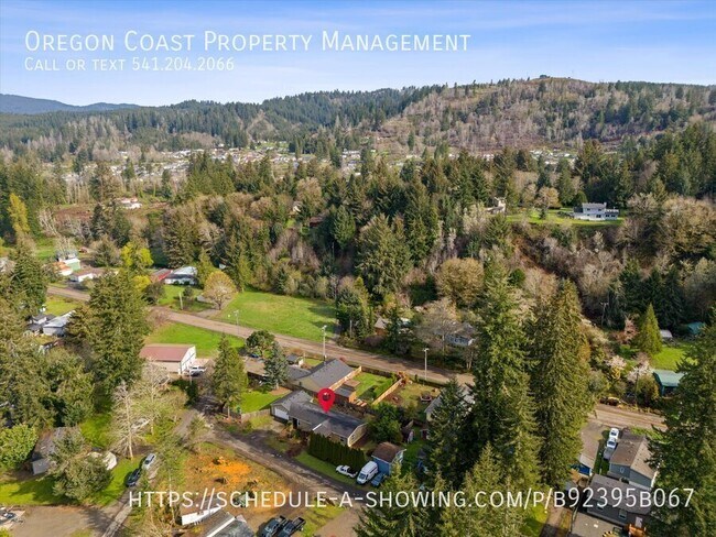 Building Photo - 2347 N Chinook Ln