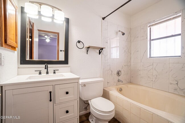 Building Photo - 10968 Whitey Ford St