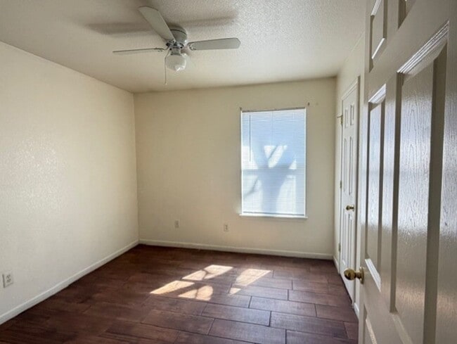 Building Photo - 3302 Alicante Ct