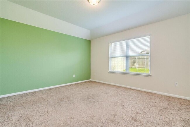 Building Photo - 617 Callahan Ln