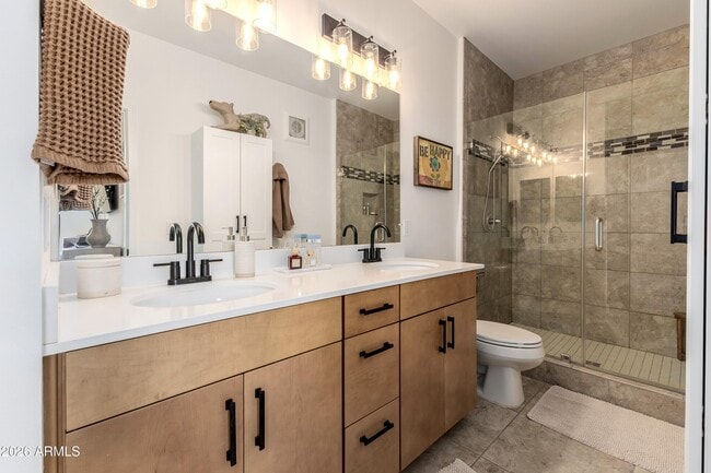 Building Photo - 2511 W Queen Creek Rd