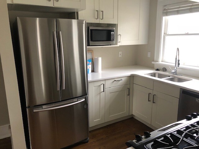 Building Photo - 1334 N Laura St