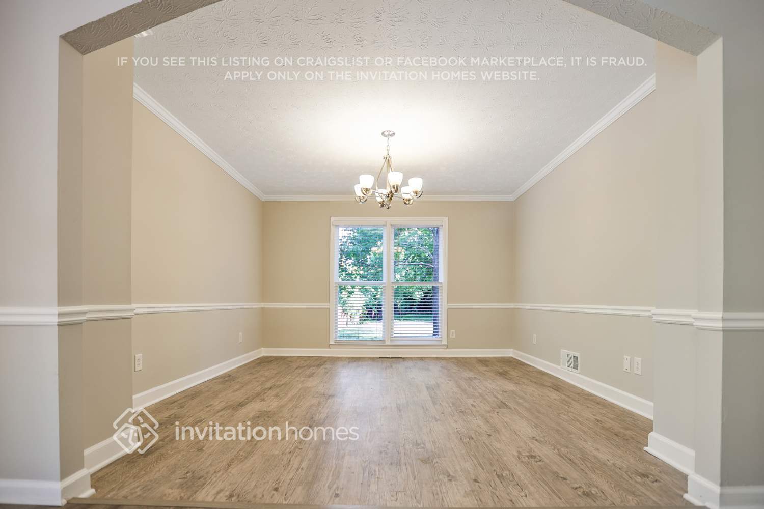 Building Photo - 17 Henley Cir