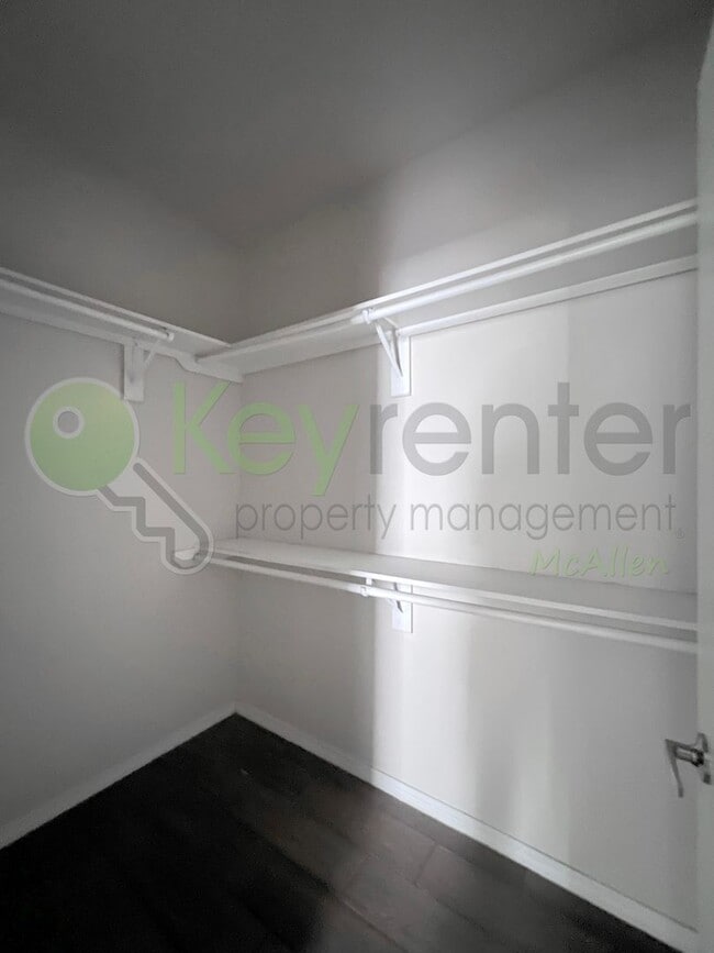 Building Photo - 3B/2B Gated Community, UNBEATABLE PRICE - Edinburg TX