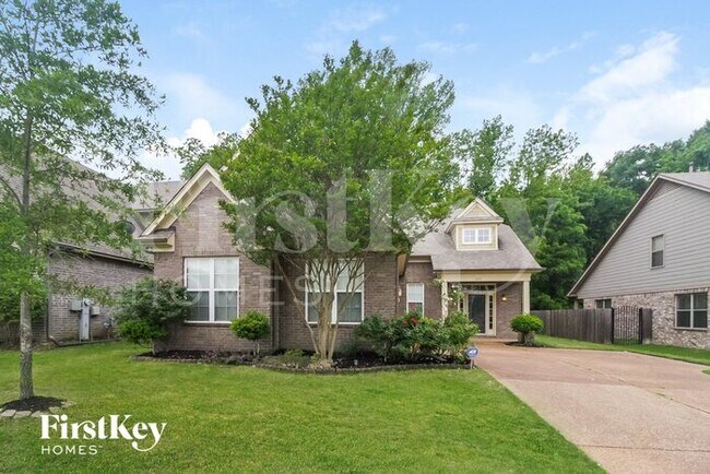Primary Photo - 6111 Lubiani Valley Dr